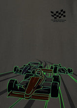 Cargar imagen en el visor de la galería, Polo Glow in the dark F1 ocre
