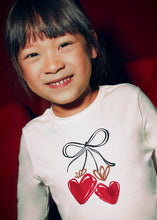 Cargar imagen en el visor de la galería, Camiseta + collette corazones rojo
