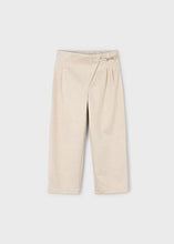 Cargar imagen en el visor de la galería, Pantalón punto pinzas beige

