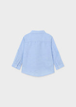 Cargar imagen en el visor de la galería, Camisa lino celeste
