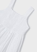 Cargar imagen en el visor de la galería, Vestido punto perforado blanco
