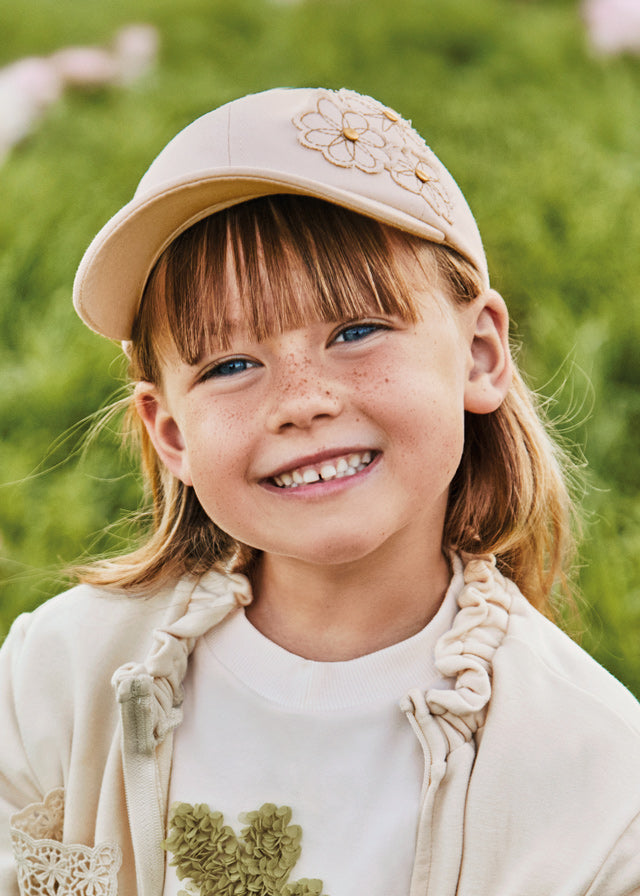 Gorra sarga flor almendra