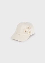 Cargar imagen en el visor de la galería, Gorra sarga flor almendra
