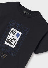 Cargar imagen en el visor de la galería, Polo geometric coast Negro
