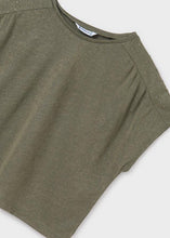 Cargar imagen en el visor de la galería, Polo tachuelas Musgo 10 años
