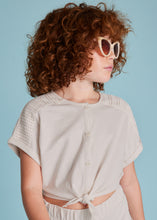 Cargar imagen en el visor de la galería, Conjunto short bolsillos Hueso 16 años
