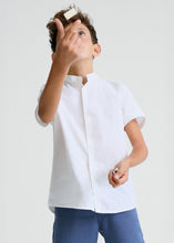 Cargar imagen en el visor de la galería, Camisa cuello mao Blanco
