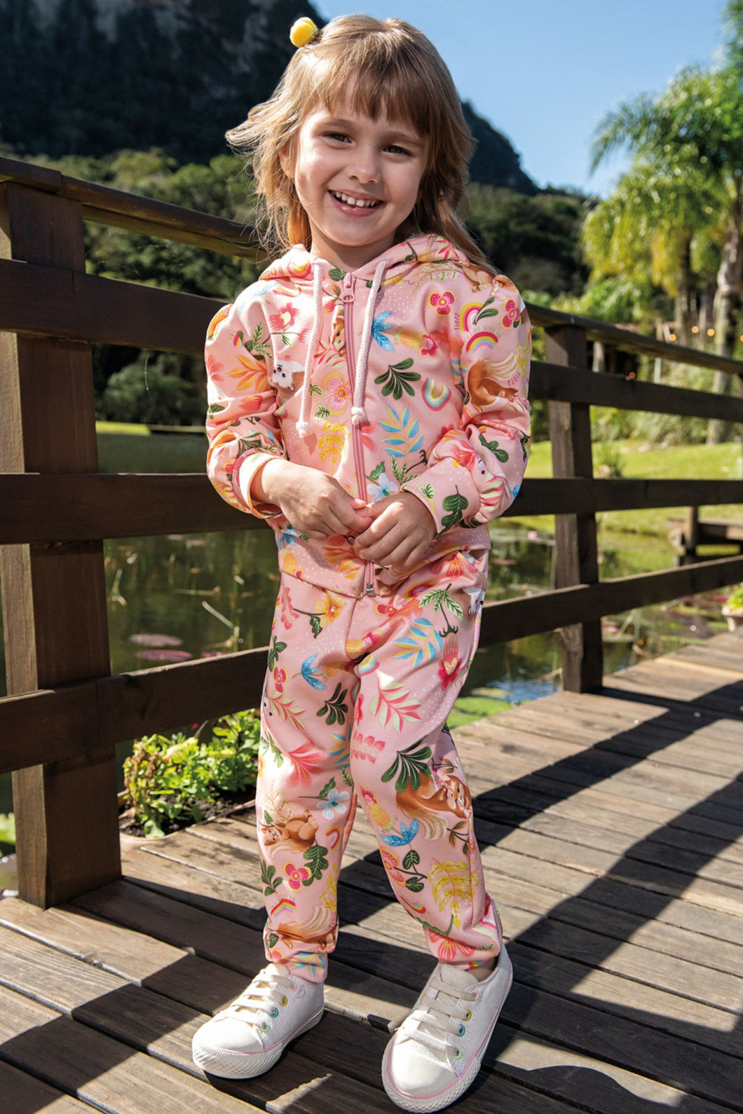 Conjunto buzo animalitos coral