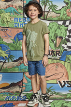 Cargar imagen en el visor de la galería, Conjunto short denim dino verde
