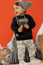 Cargar imagen en el visor de la galería, Polera " Mama´s Boy" negro
