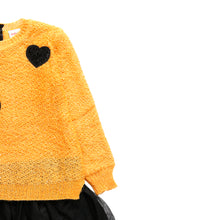 Cargar imagen en el visor de la galería, Vestiido tricot corazones mostaza
